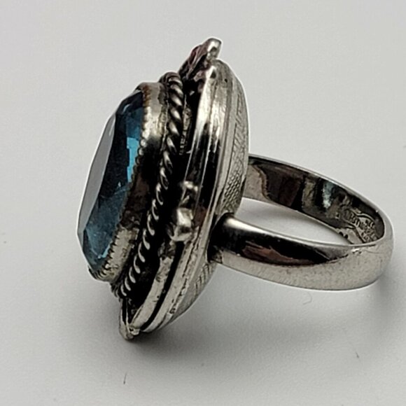 Vintage Whiting And Davis BAG Blue Crystal Cocktail Ring Size 7.5 Silver Tone - Picture 3 of 9